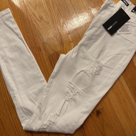 Fashion Nova Jeans - Picture 2 of 4